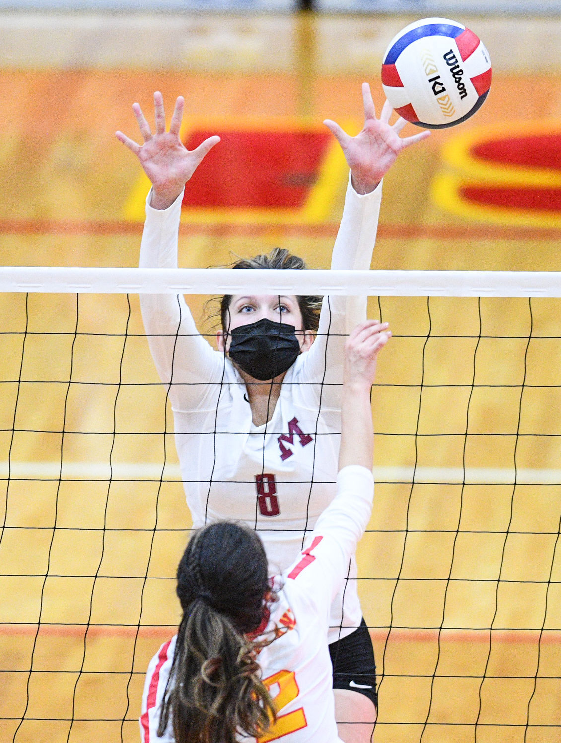 100521-qc-spt-moline-ri-vball-005